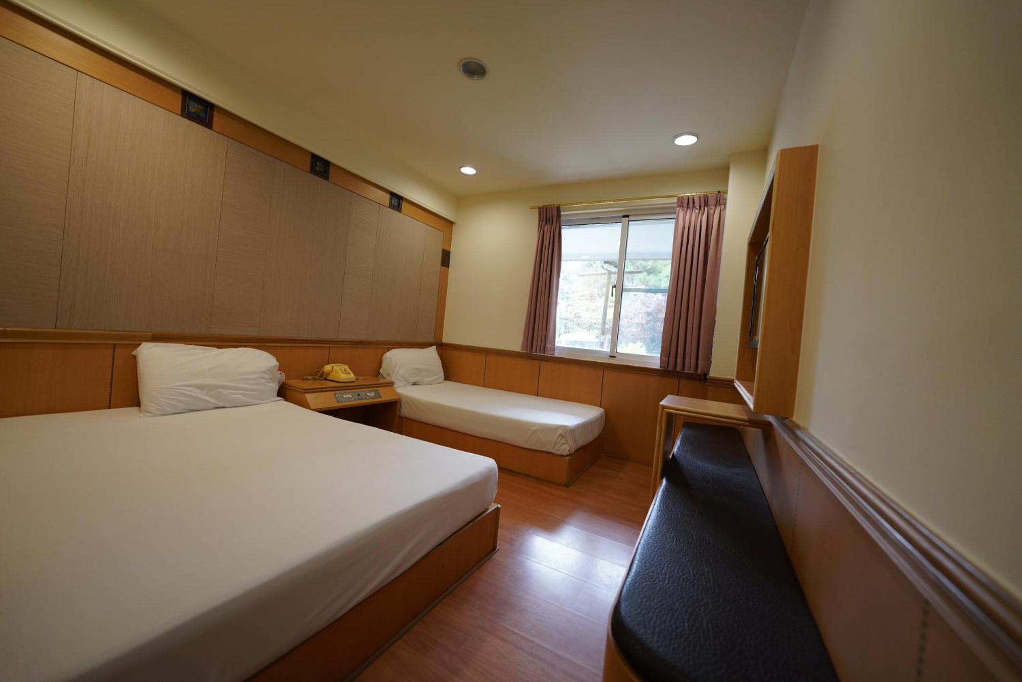 Wun Sun Hotel Csungcseng Kültér fotó